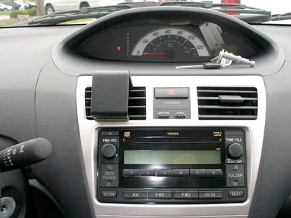 Center Dash Mount for Toyota Yaris Sedan