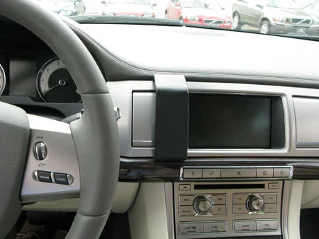 Center Dash Mount for Jaguar XF